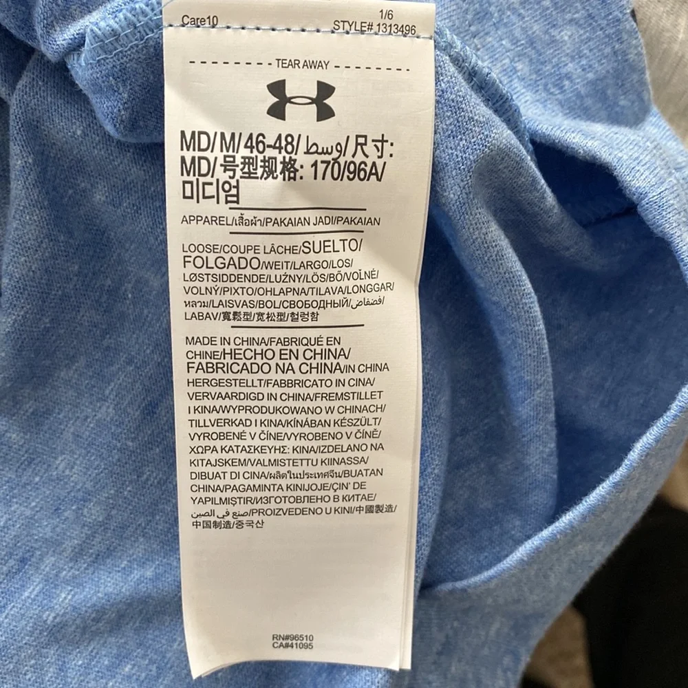 Never Worn Under Armour Long Sleeve Tee - Picture 4 of 4